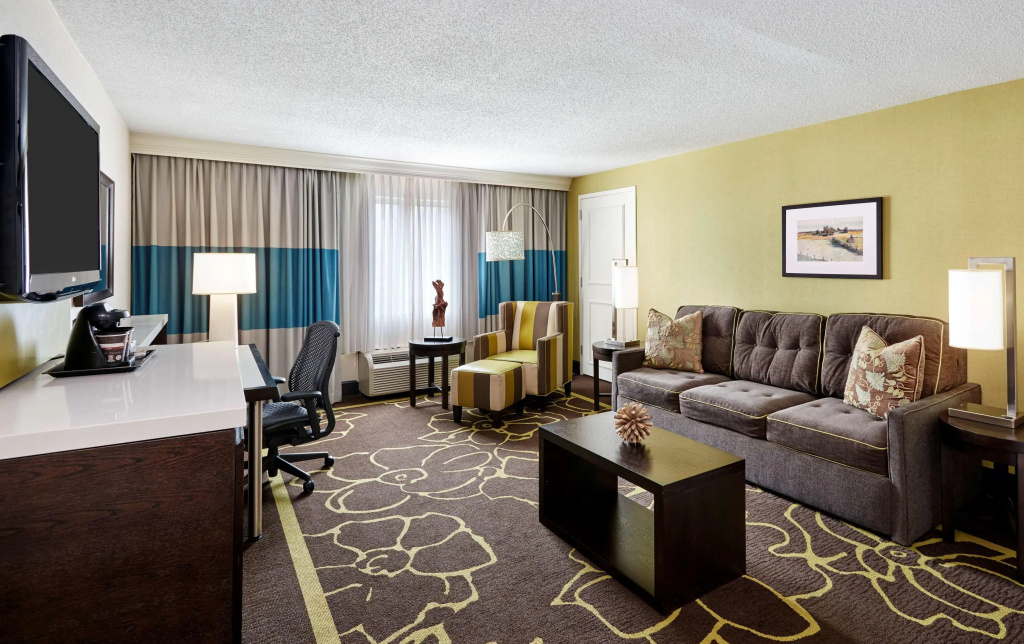 DoubleTree by Hilton Charlotte Gateway Village - Général