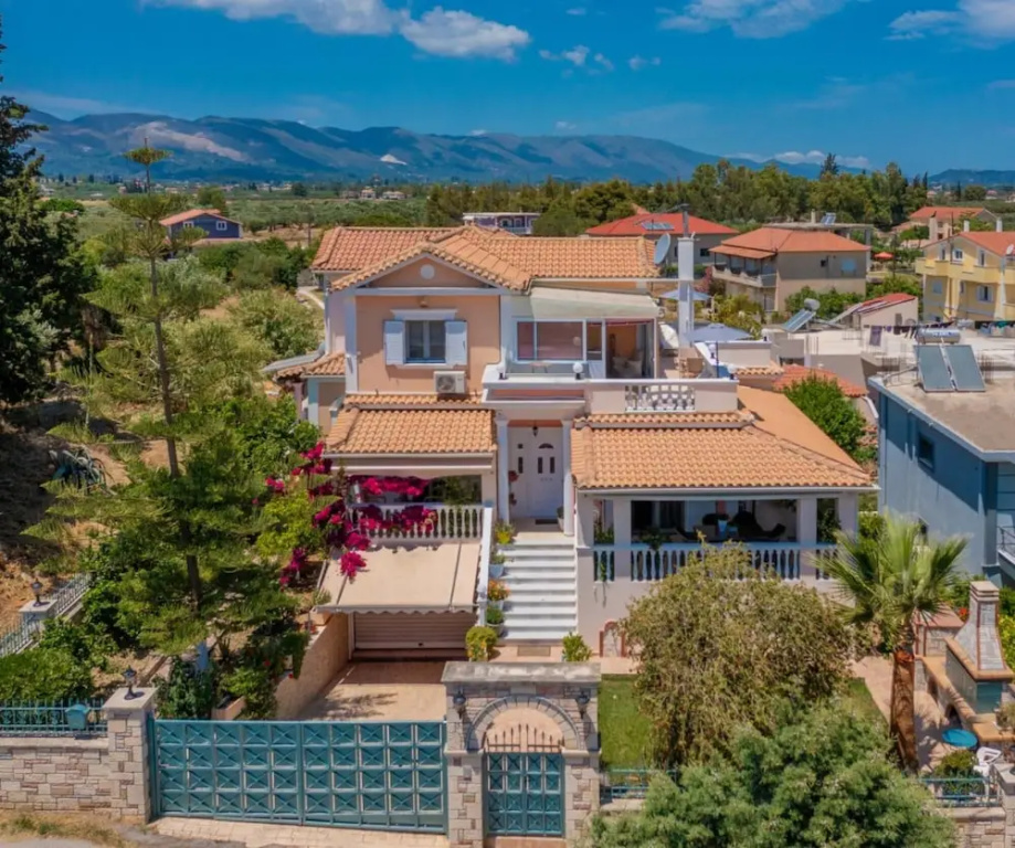 Matina s Family House With Your Private Jacuzzi - Matina s Family House With Your Private Jacuzzi