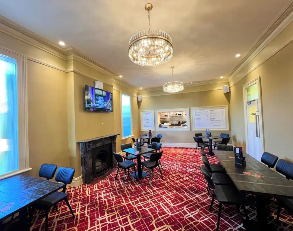 Hotel photo 12