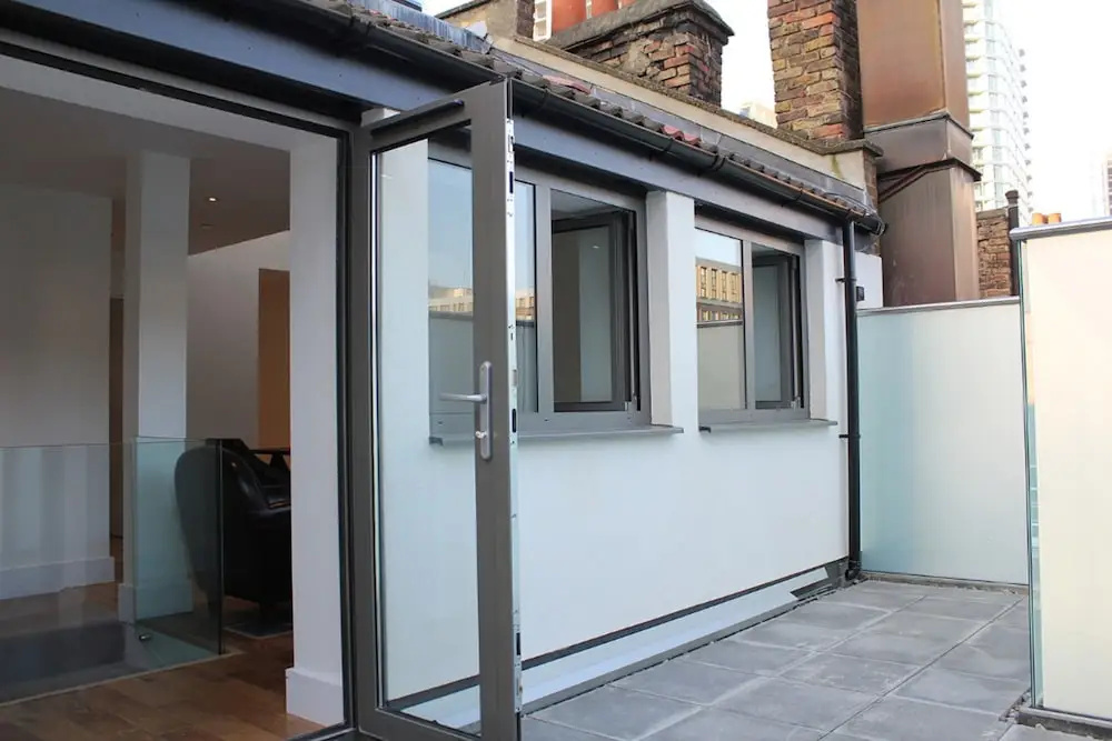 1 Bedroom Property in Central London With Terrace