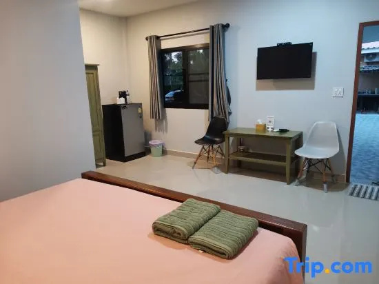 Superior Double room (full double bed)