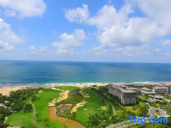 Beach & Waterfront