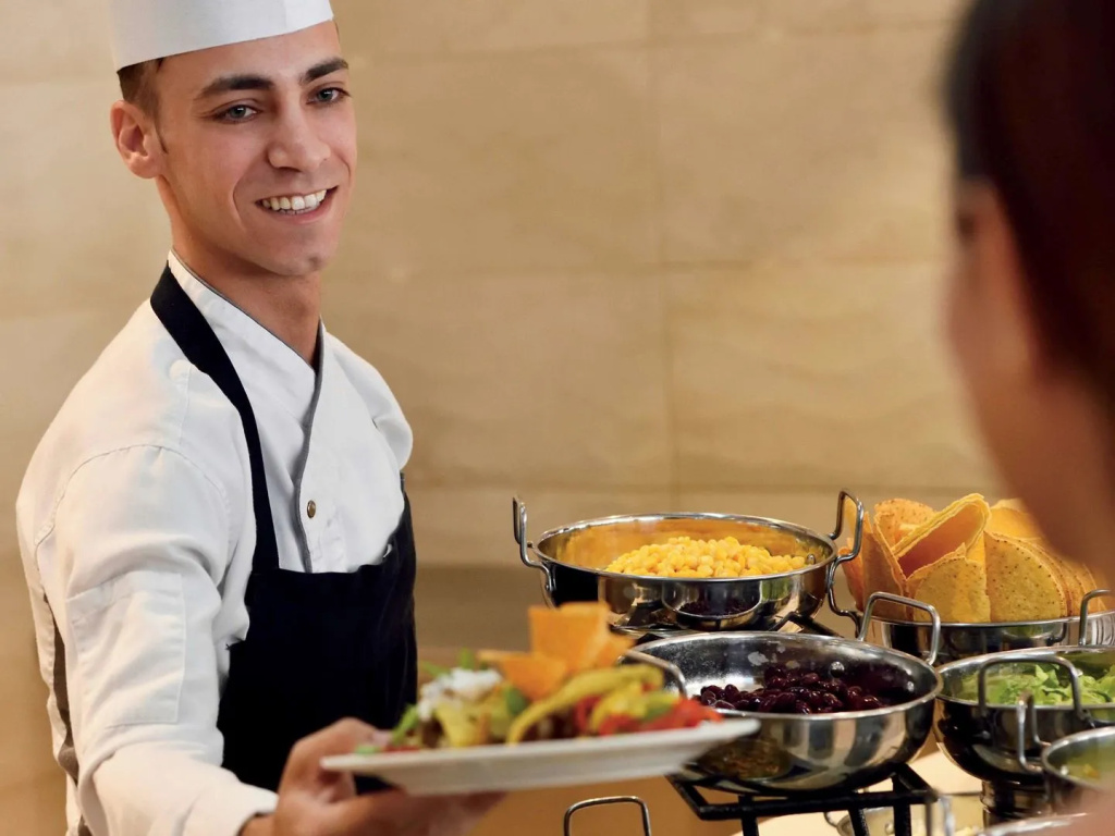 Movenpick Hotel Amman (ex Holiday Inn Amman)