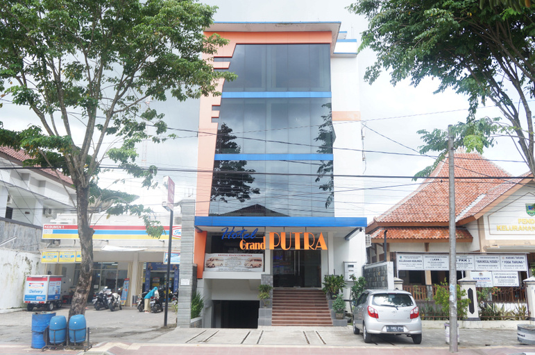 Hotel Grand Putra Syariah Kebumen