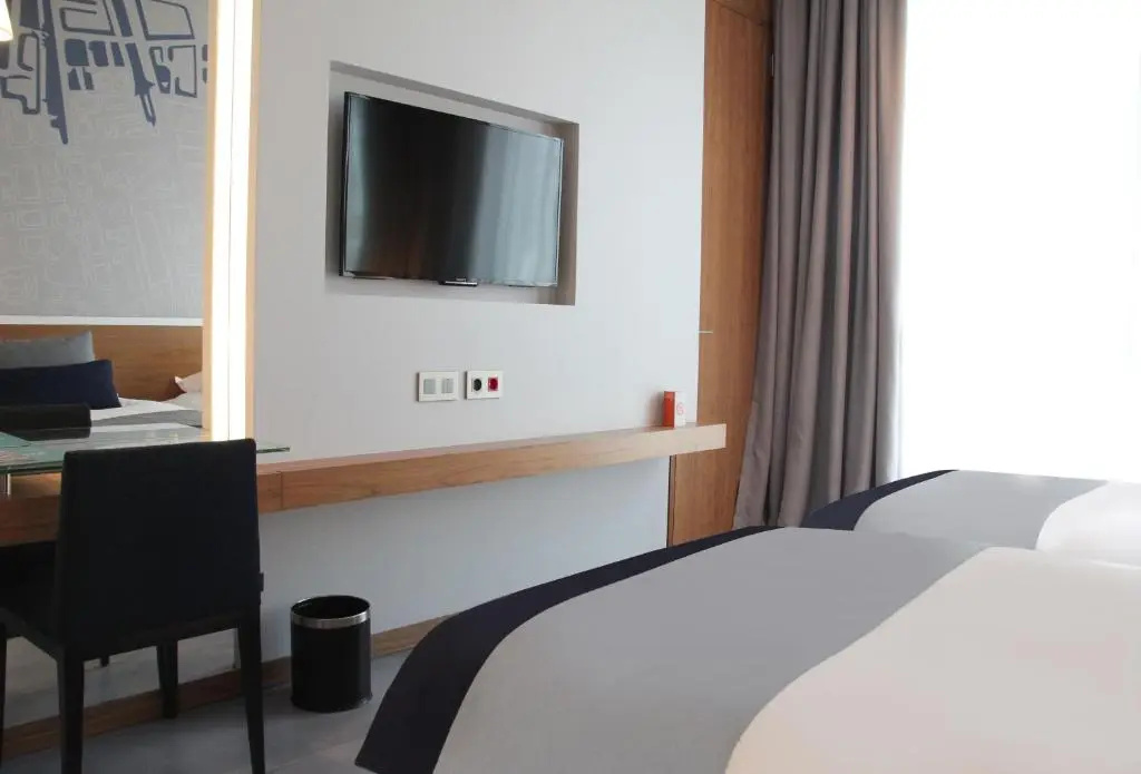 Deluxe Double room (twin beds)