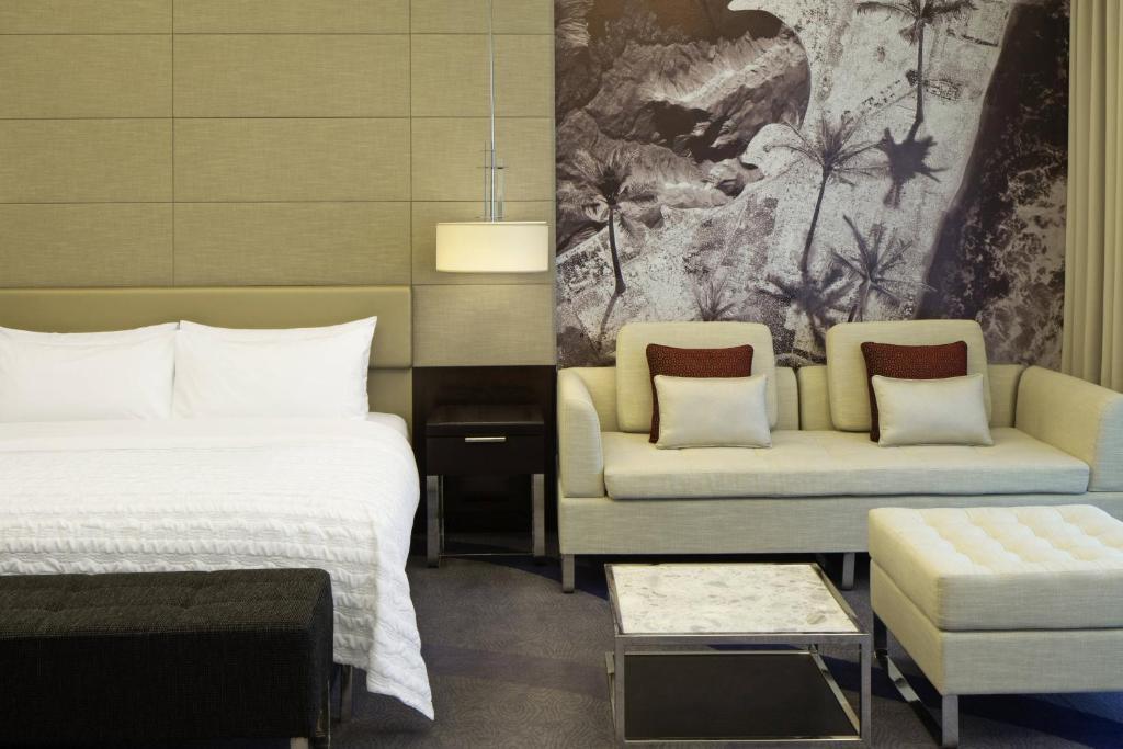 Le Meridien Al Aqah Beach Resort