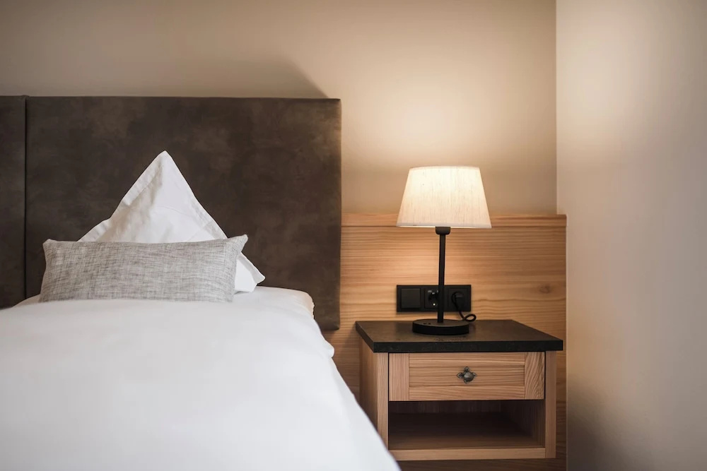 Comfort Double room with balcony and with mountain view (full double bed)
