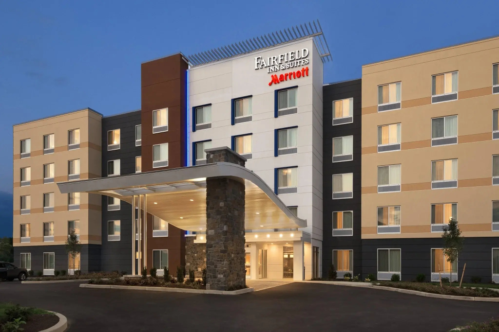 Fairfield By Marriott Inn & Suites Lancaster East At The Outlets