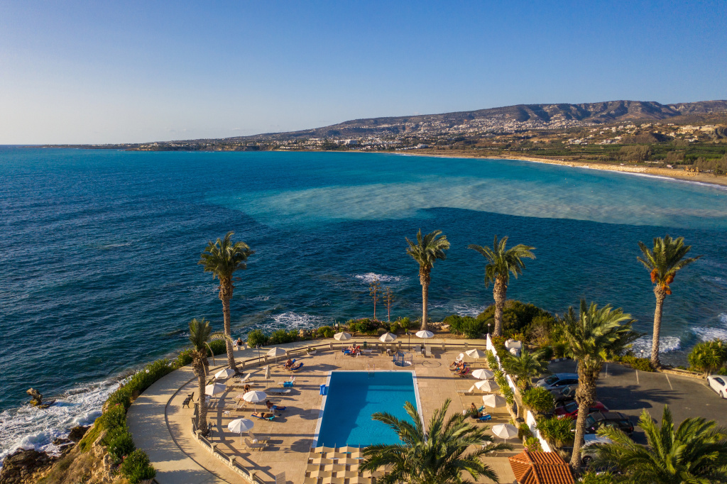 Beach & Waterfront
