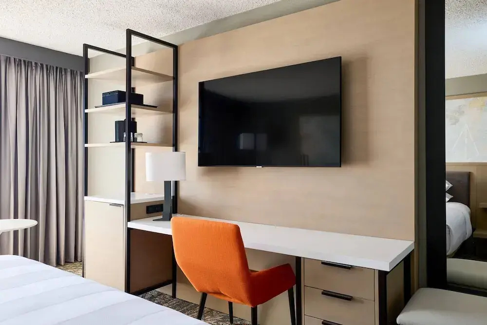 Standard Double room with pool view (full double bed)