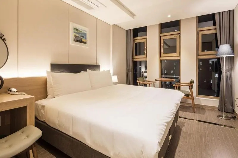 Hotel Lucebridge — 4
