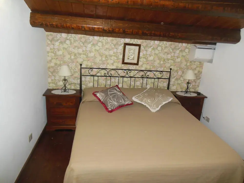 2 Bedrooms Economy Villa with park view