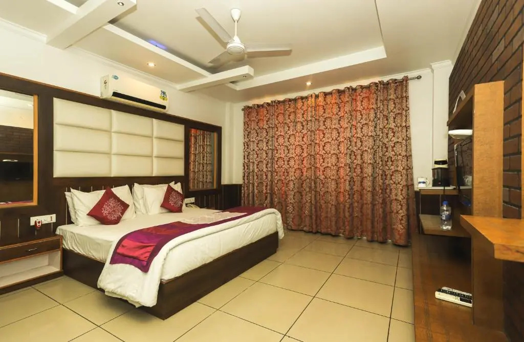 Bedroom