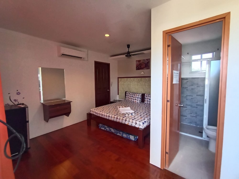 Hrj Hotel — 3