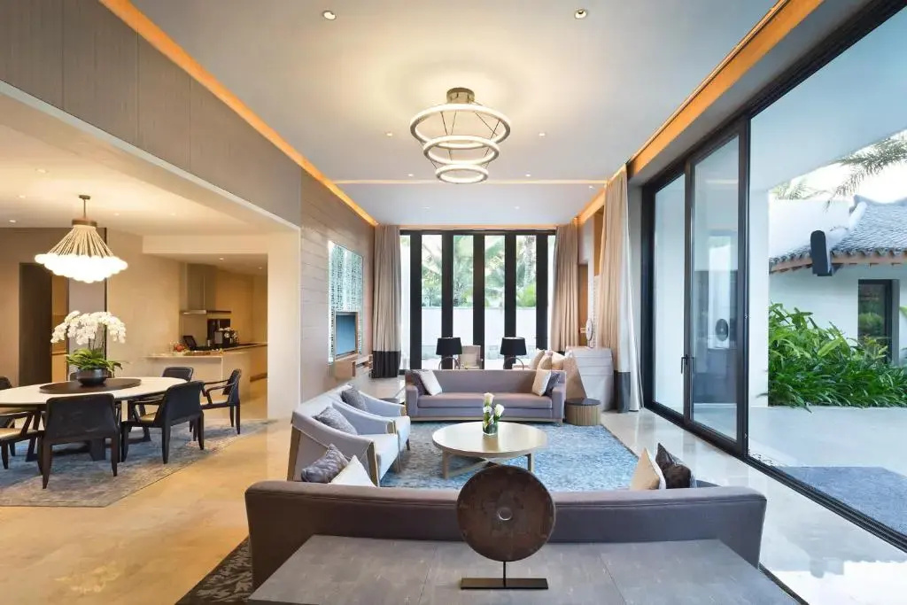 2 Bedrooms Villa