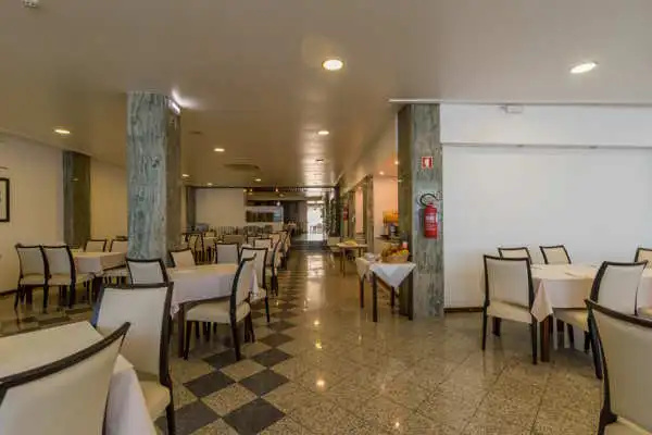 Food & Beverage