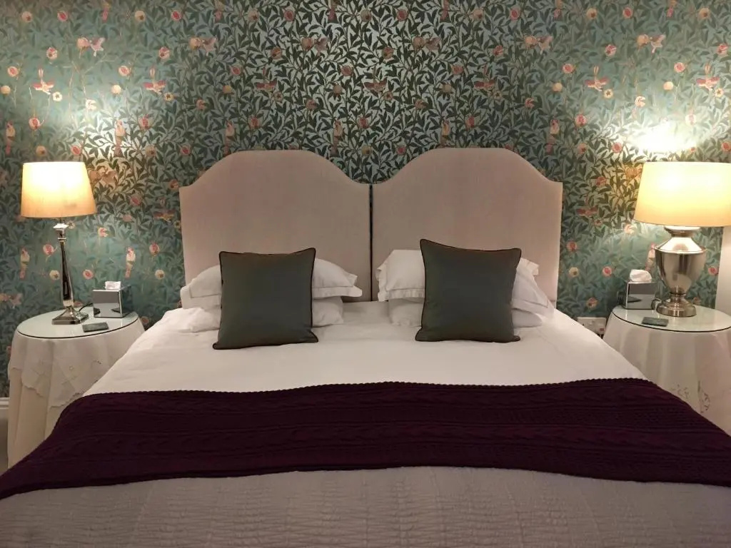 Standard Double room with balcony (full double bed)