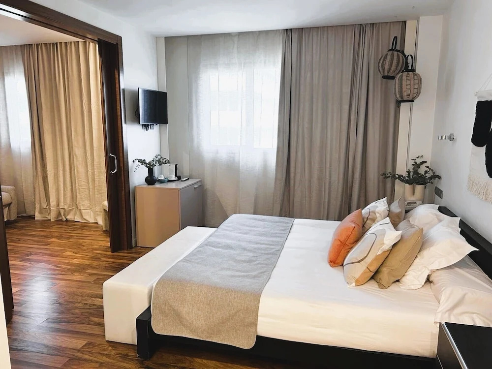 AZZ Valencia Táctica - Chambres