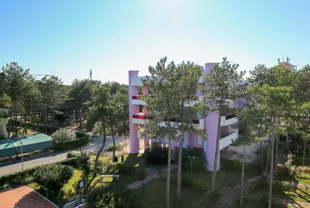 2 Bedrooms Apartment with balcony