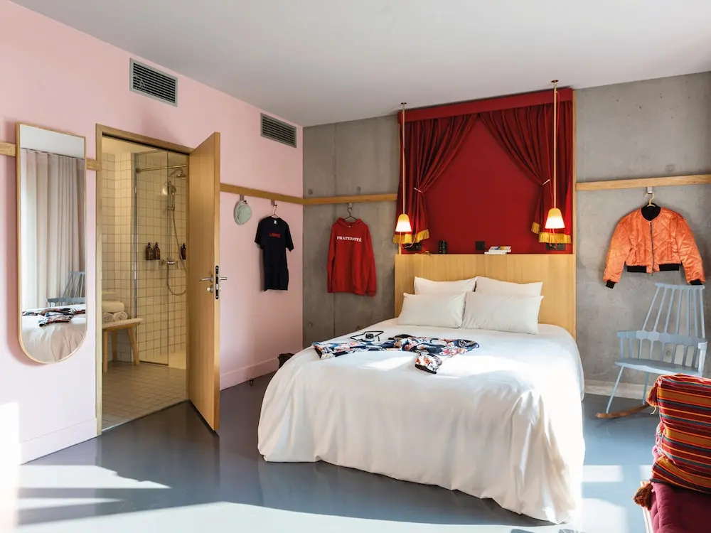 Suite with balcony