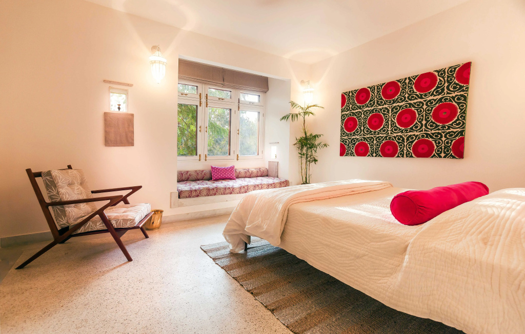 Standard Double room (full double bed)