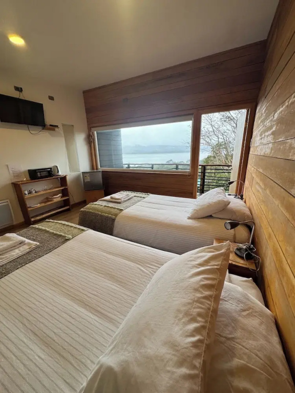 Comfort Double room with balcony and with lake view (twin beds)