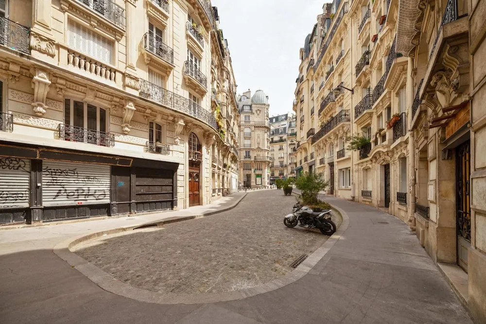 Nice Flat for 2 Persons in the 18th Arrondissement