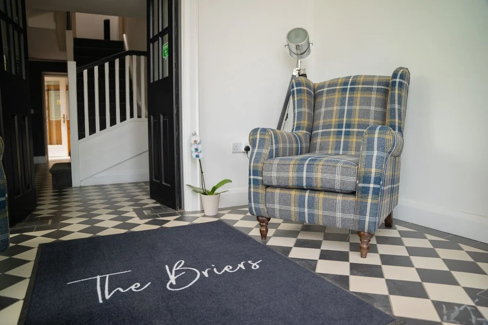 The Briers - Général