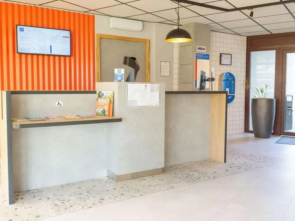 Voir la photo 2 — Ibis Budget Tours Sud