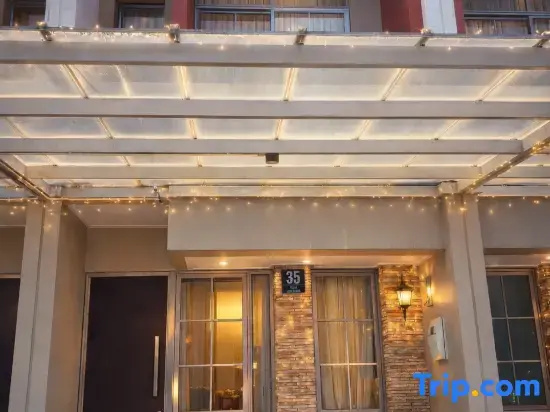 Kids-Friendly 2BR House at the Heart of NICE PIK2