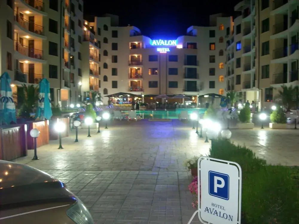 Two Bedroom Apartment with Balcony