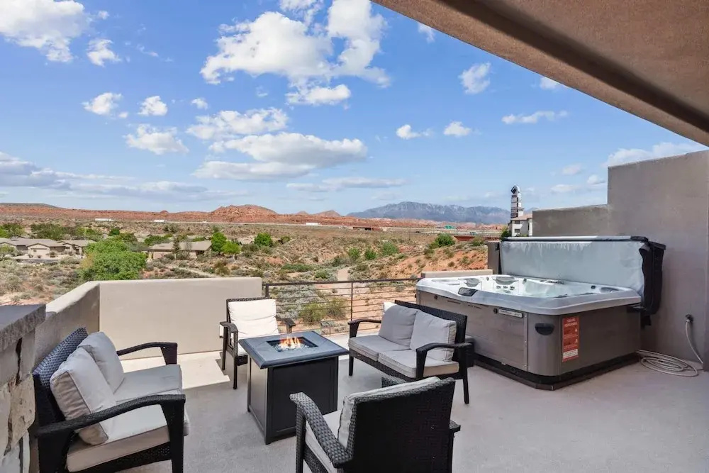 4 Bedrooms Luxury Apartment