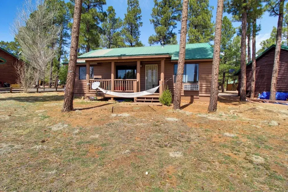 16 Mi to Sitgreaves: Overgaard Cabin w/ Porch