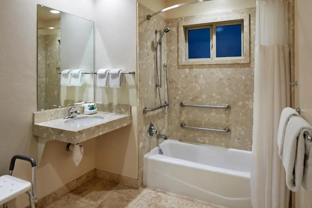 Cavalier Oceanfront Resort - Chambres