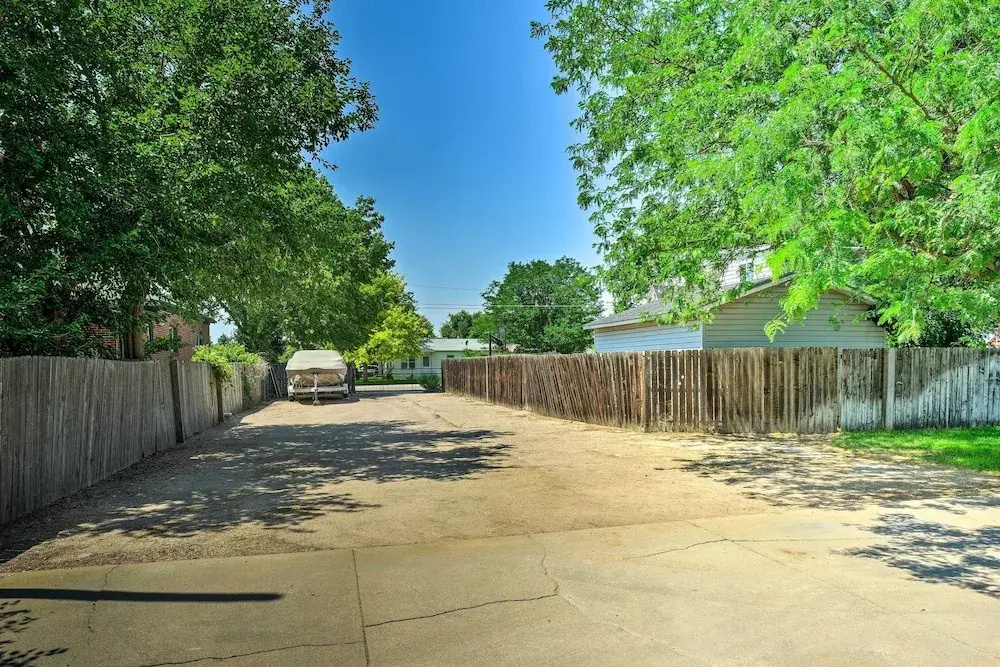 Pet-friendly Ogallala Home ~ 7 Mi to Lakefront!