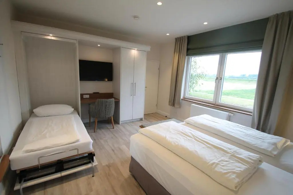 Comfort room