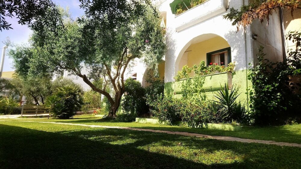 Vrachos Holidays Hotel