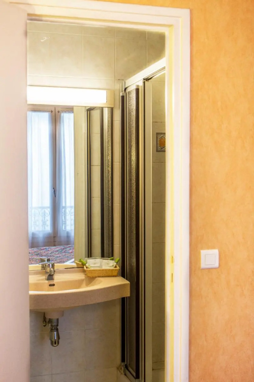 Hôtel Terminus Montparnasse 68