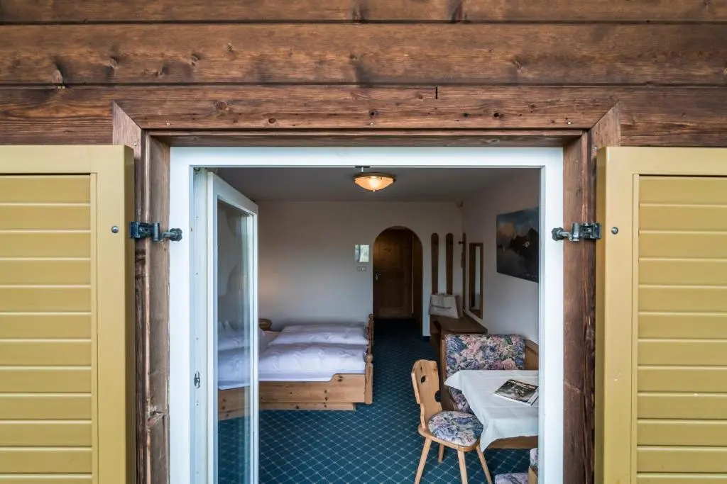 Standard Double room with balcony (full double bed)