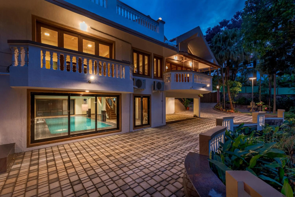 SaffronStays Windermere - Heated Pool, Projector Room & TT