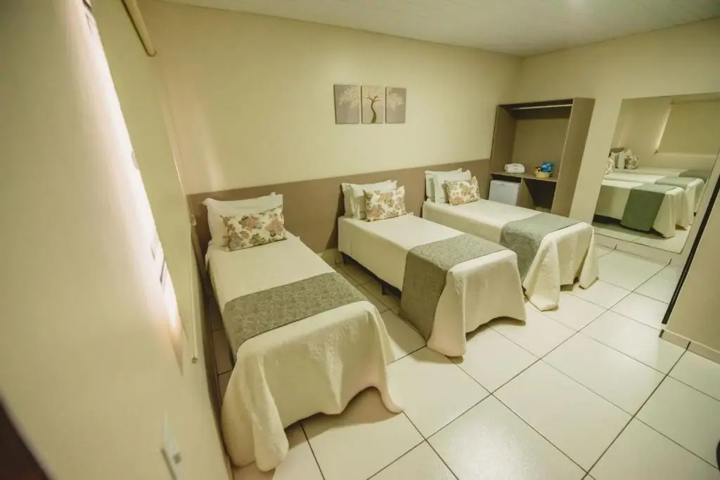 Standard Triple room
