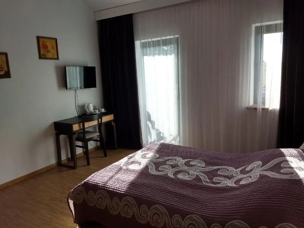 Superior Double room with balcony (full double bed)