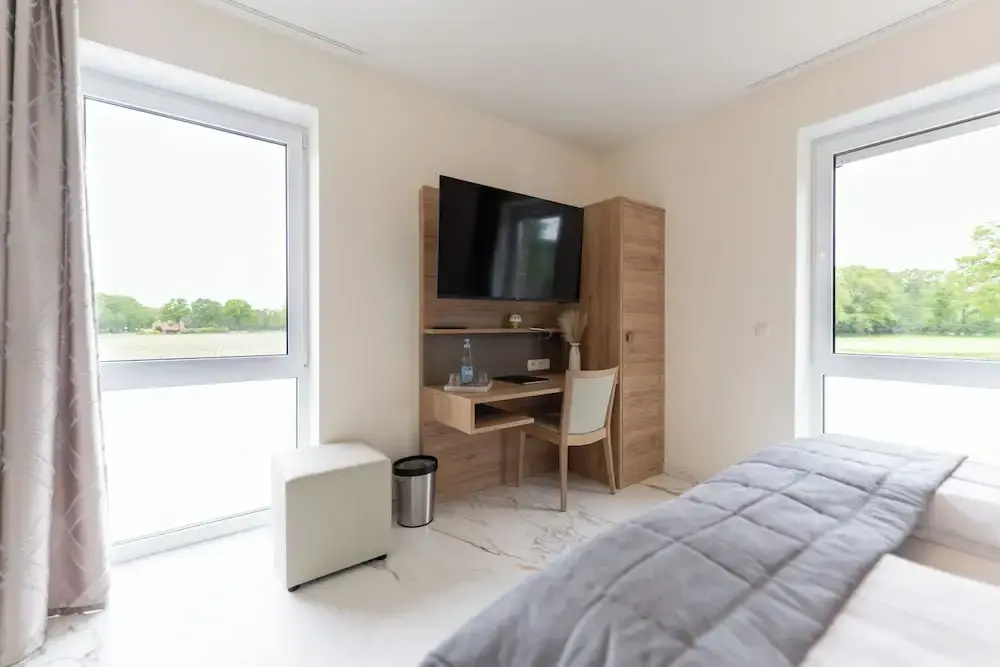 Superior Double room (full double bed)