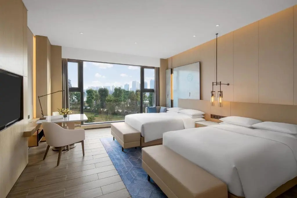 Deluxe Sextuple room with garden view