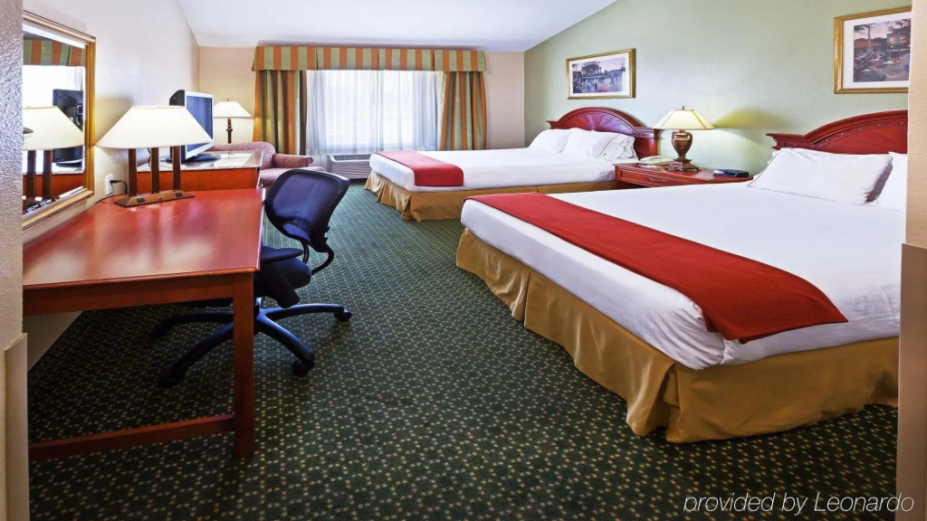 Four Points by Sheraton Dallas Arlington Entertainment District