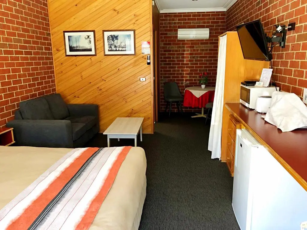 Standard Double room (full double bed)