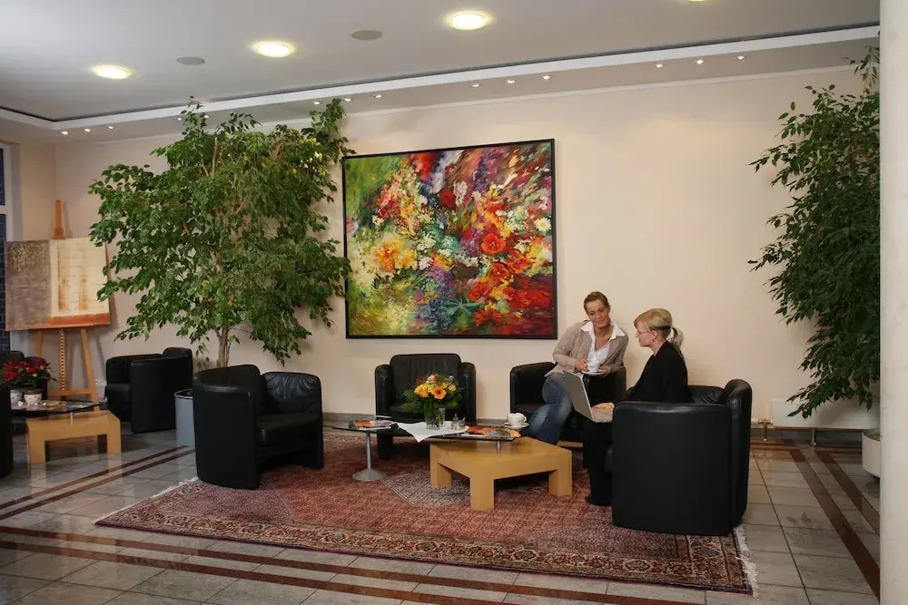 Lobby & Reception