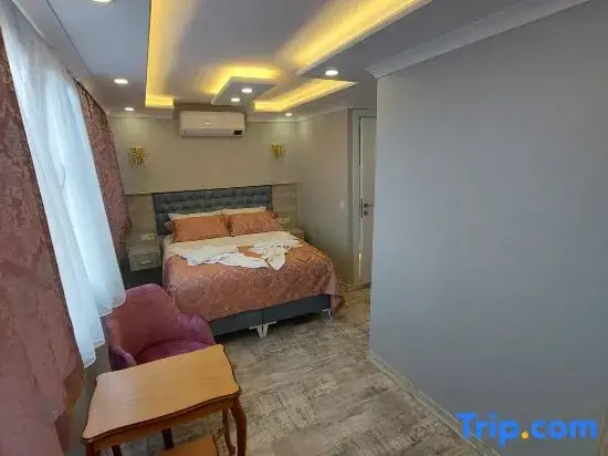 Standard Double room with sea view (full double bed)