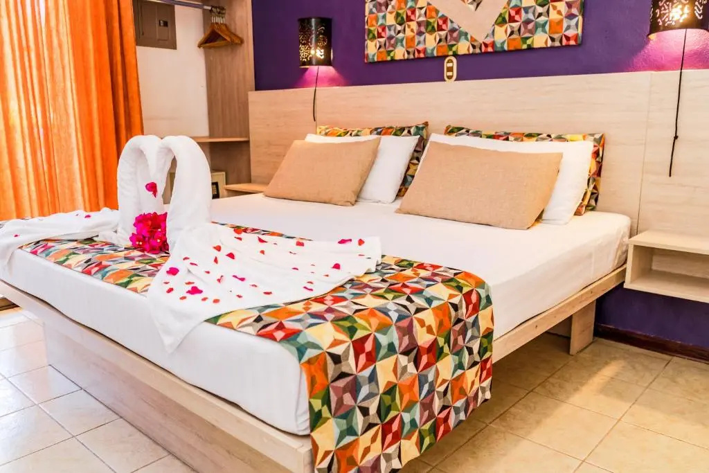Standard Double room with pool view (full double bed)