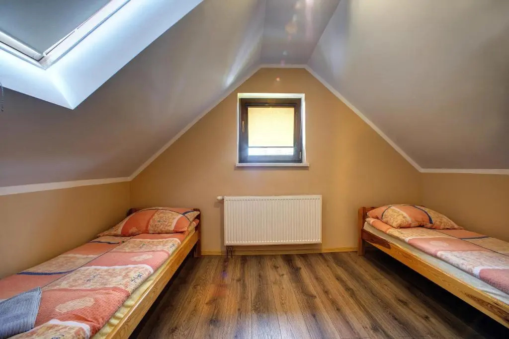 Standard Double Attic room (twin beds)